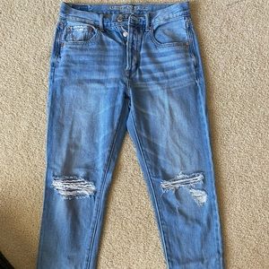 American Eagle hi rise girlfriend jeans distressed size 2